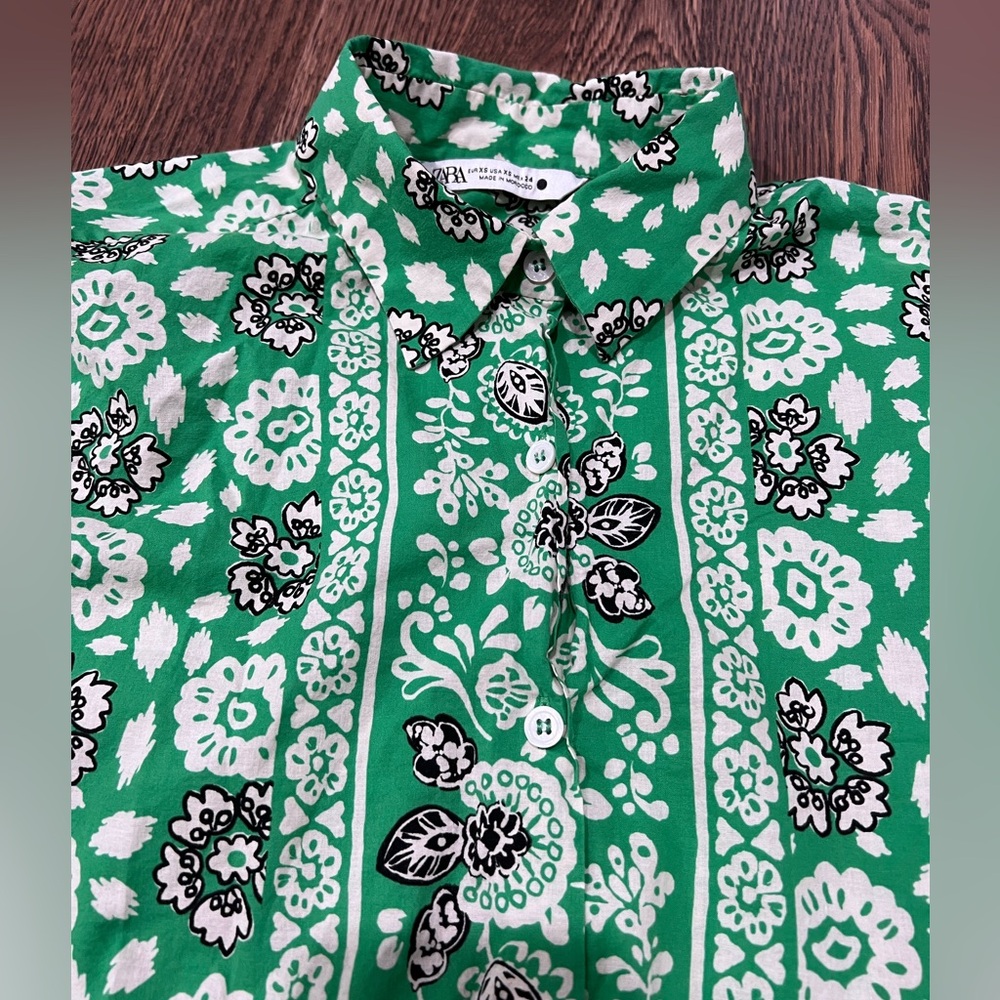 Zara Green and White Floral Shirt